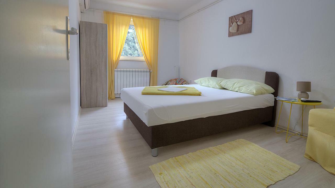 Apartments & Rooms Josephine سينج المظهر الخارجي الصورة