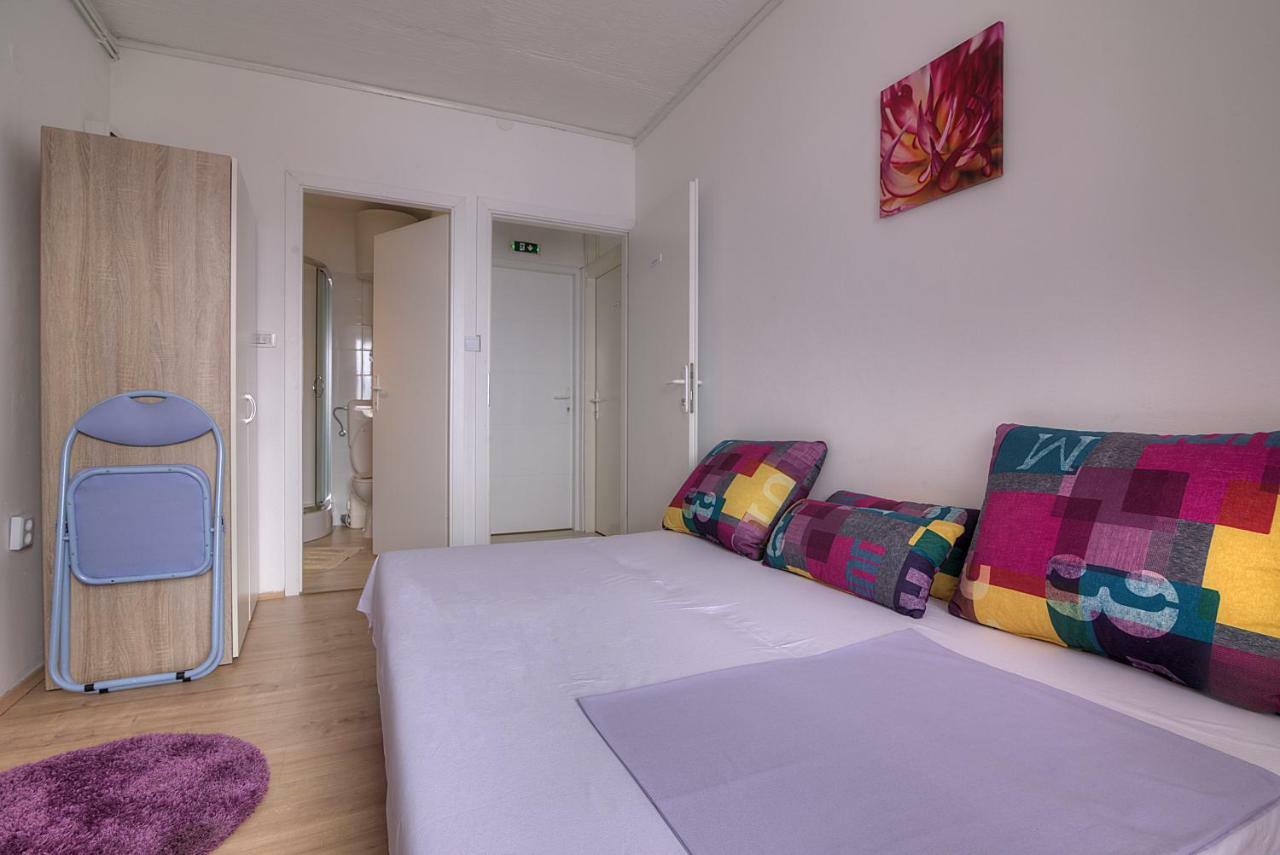 Apartments & Rooms Josephine سينج المظهر الخارجي الصورة