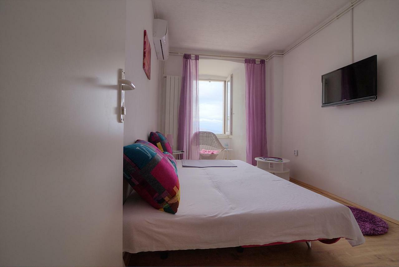 Apartments & Rooms Josephine سينج المظهر الخارجي الصورة